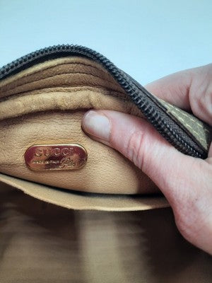 Gucci Supreme Plus Vintage Small PVC Leather Crossbody Shoulder Handbag Brown. 