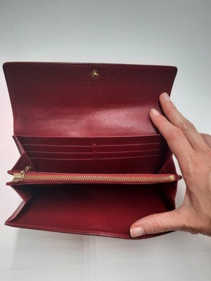 Louise Vuitton Vernis Monogram Long Wallet Red Colour Closure Button. 