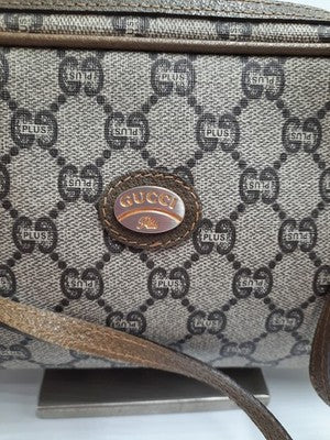 Gucci Supreme Plus Vintage Small PVC Leather Crossbody Shoulder Handbag Brown. 