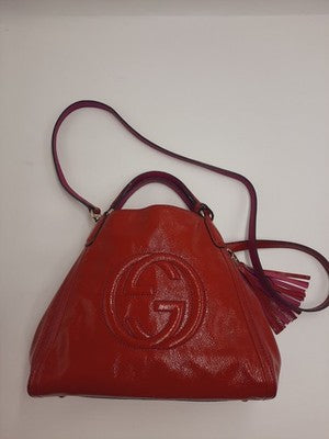 Gucci GG Soho Small Patent Leather Pink 2 Way Crossbody Shoulder Handbag.