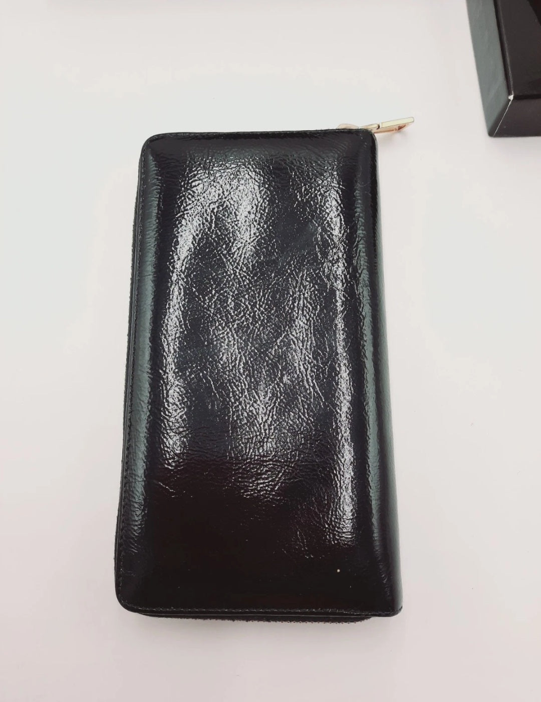 YSL Saint Laurent Cassandra Wallet Patent leather. SASHAANT