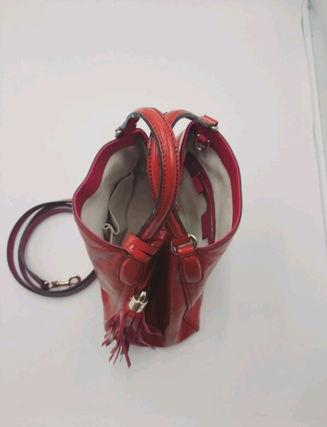 Gucci GG Soho Small Patent Leather Pink 2 Way Crossbody Shoulder Handbag. Gucci