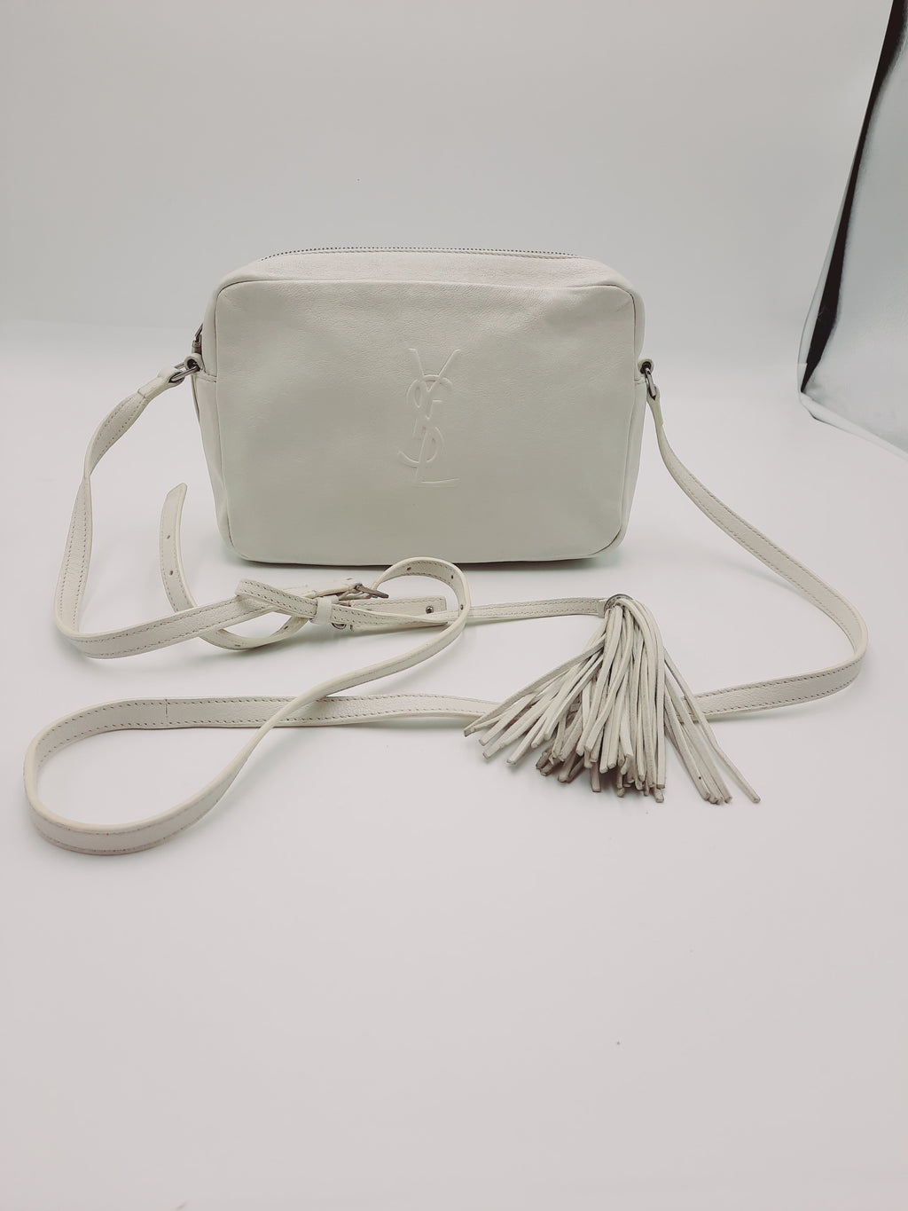 YSL Saint Laurent Lou Camera Shoulder Crossbody Handbag Small Size White Colour. YSL Saint Laurent
